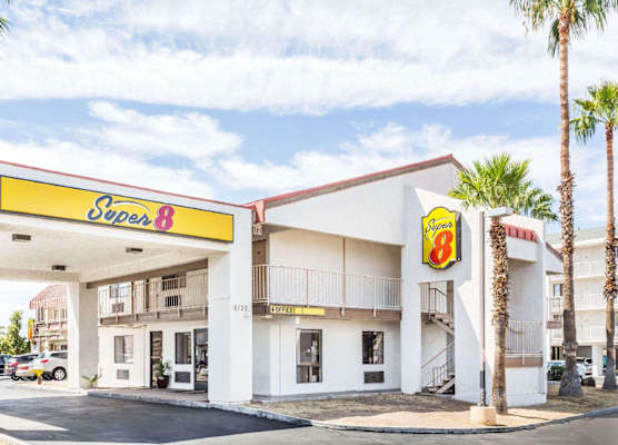 Super 8 By Wyndham Phoenix Metro North 1