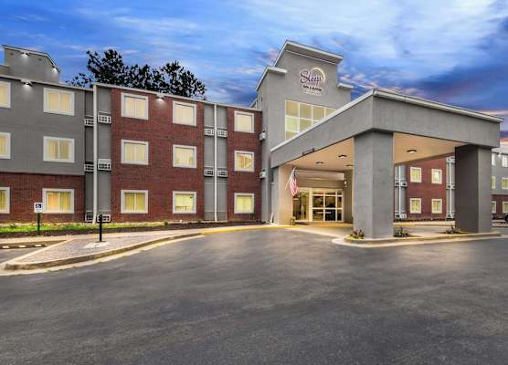 Sleep Inn & Suites Pigeon Forge Downtown 1