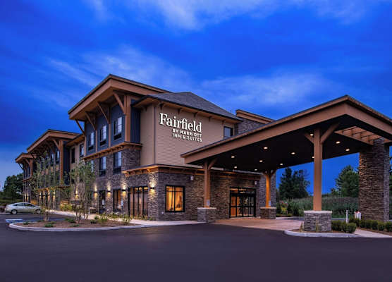 Fairfield Inn & Suites by Marriott Canton 1