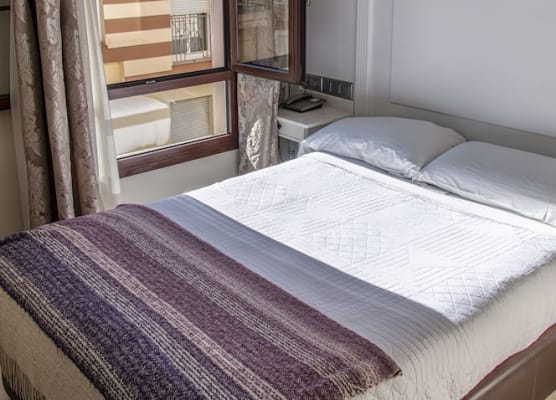 Hotel Sevilla 1
