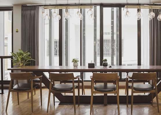 Poshtel 56 1