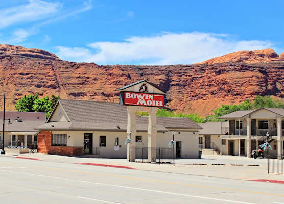 Bowen Motel 1