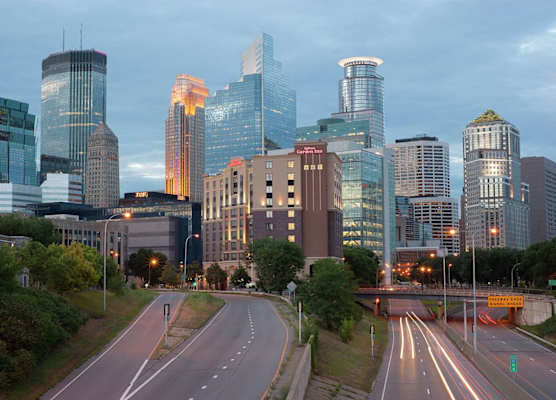 Hilton Garden Inn Minneapolis Downtown 1