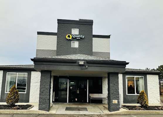 Quality Inn Rochester West 1