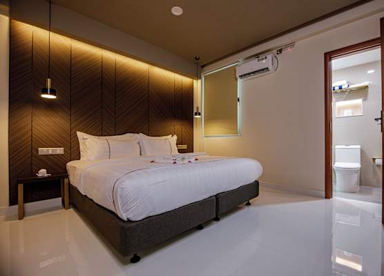 Royal Villa 1