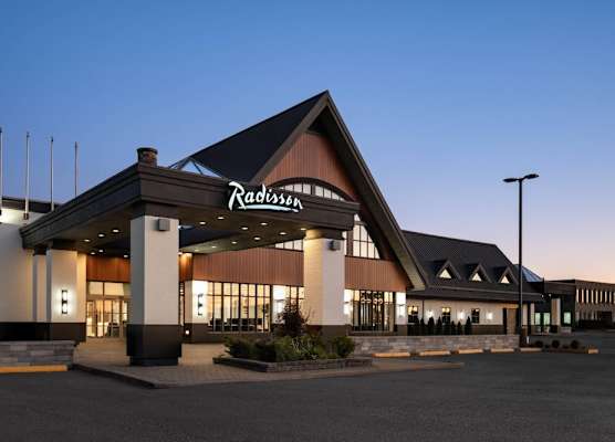 Radisson Hotel Montreal Airport 1