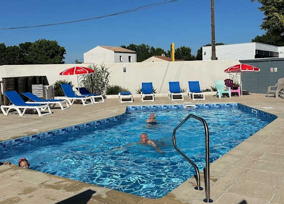 Team Holiday - Camping du Petit Pont 1