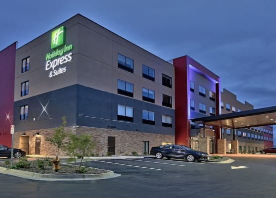 Holiday Inn Express & Suites Broomfield by IHG 1