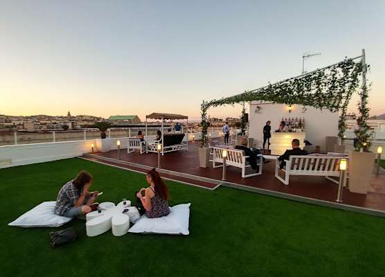 NeapolitanTrips Hotel 1