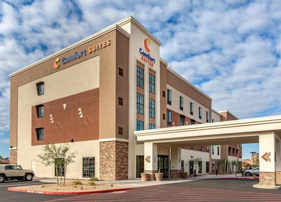 Comfort Suites Scottsdale Talking Stick Entertainment District 1