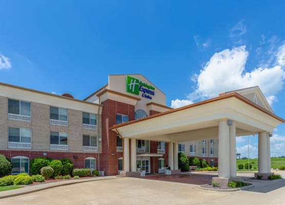 Holiday Inn Express & Suites VANDALIA by IHG 1