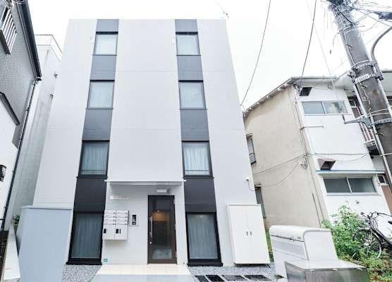Maison Ash Ikebukuro by Tranova 1