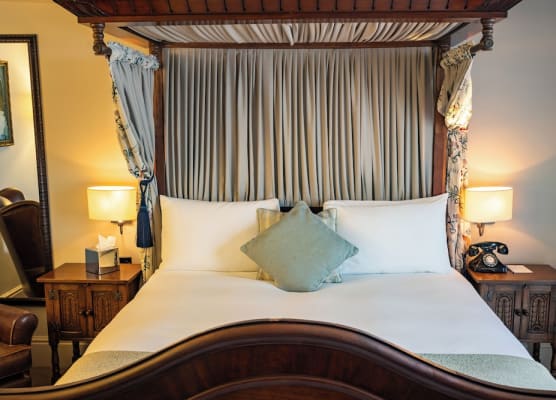The Red Lion Hotel 1