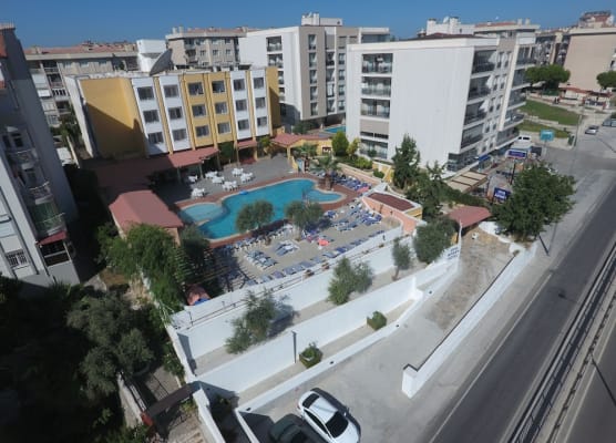 Oya Family Suites 1