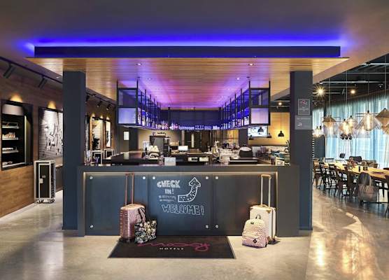 Moxy York 1