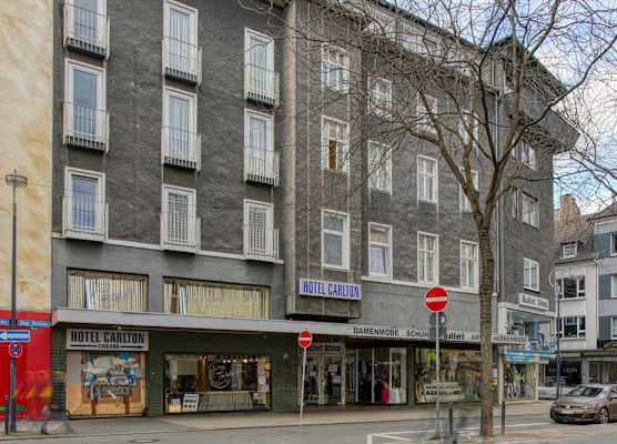 Hotel Carlton 1