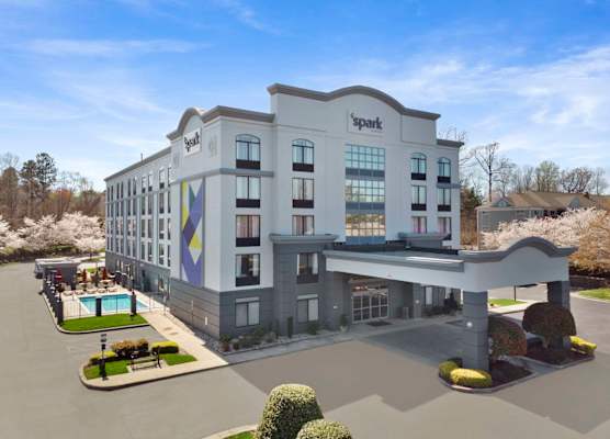 Spark by Hilton Greensboro 1