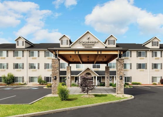 Country Inn & Suites by Radisson, Big Flats (Elmira), NY 1