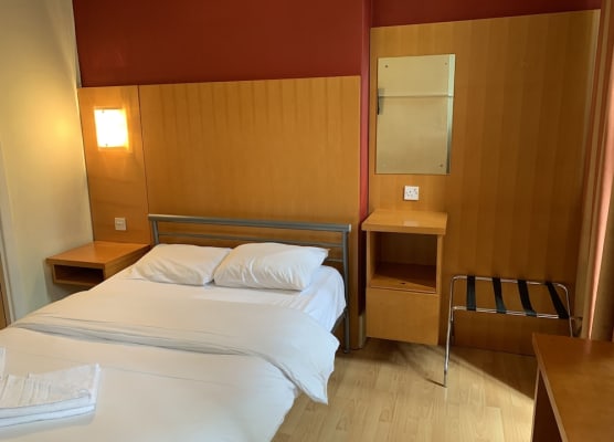 Berkeley Court Hotel 1