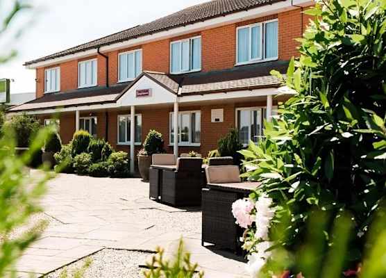 Supreme Inn Boston 1