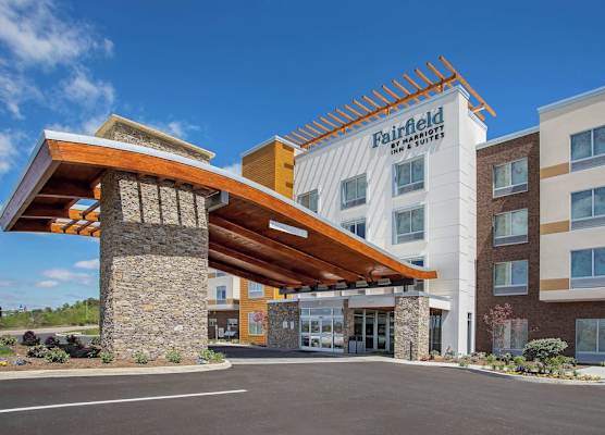 Fairfield Inn & Suites by Marriott Pigeon Forge 1