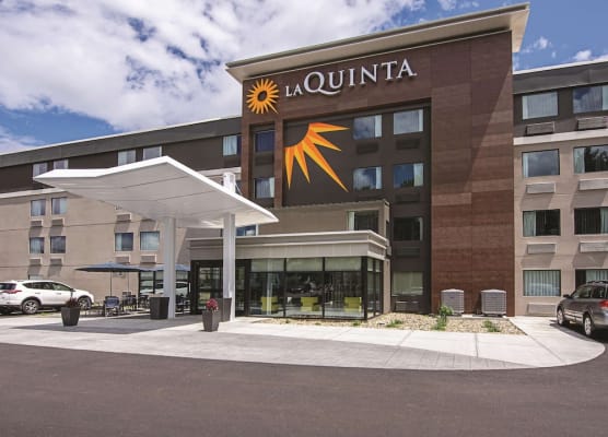 La Quinta Inn & Suites by Wyndham Portland DT Maine Med 1