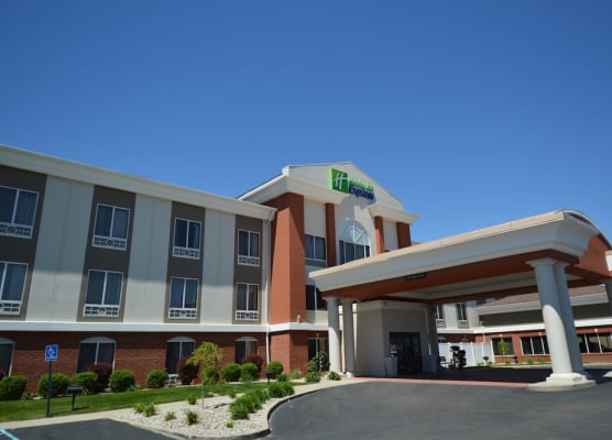 Holiday Inn Express TOLEDO-OREGON by IHG 1
