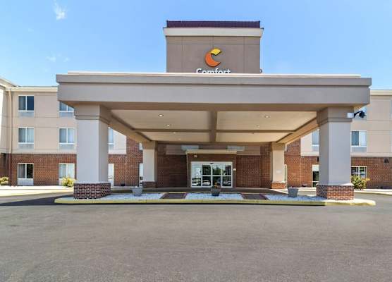 Comfort Suites 1
