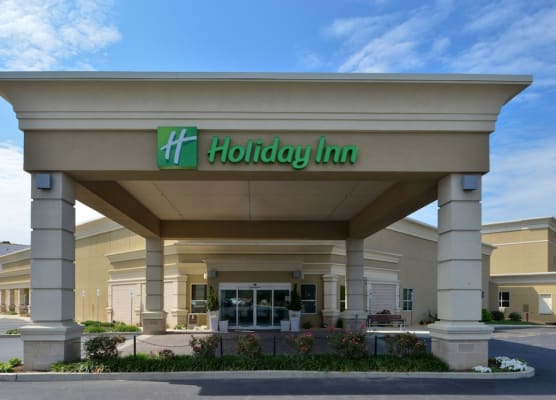 Holiday Inn MARTINSBURG by IHG 1