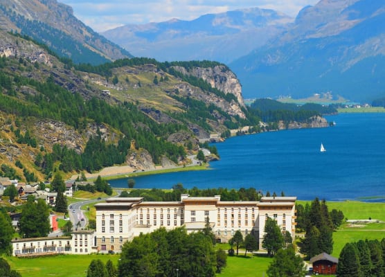 Maloja Palace Apartments 1