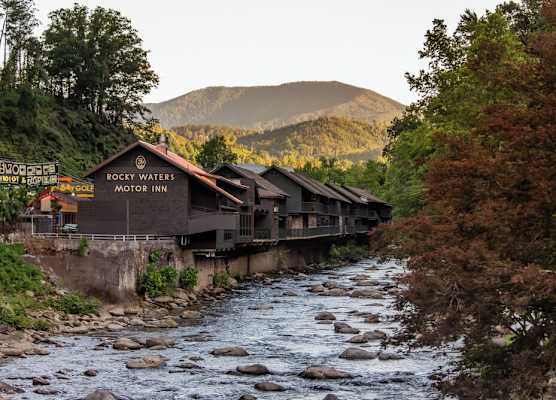Historic Rocky Waters Inn, A Small Luxury Hotel 1