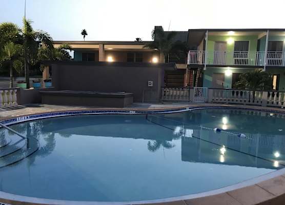 Tropical Inn & Suites, downtown clearwater 1