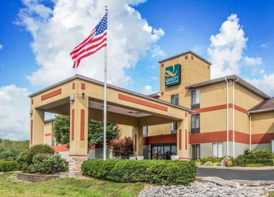 Quality Inn & Suites Lawrenceburg 1