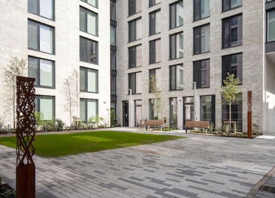 Coleman Court Summer Apartments 1