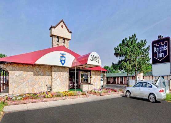 Knights Inn Madison Heights 1
