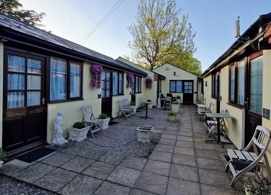 The Farmers Boy Inn Guest House 1