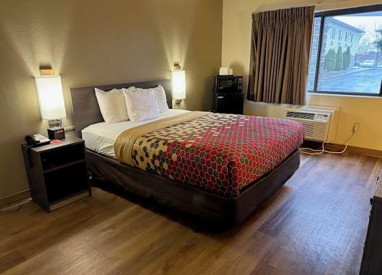 Budget Inn 1