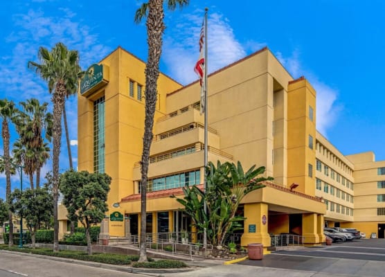 La Quinta by Wyndham Anaheim 1