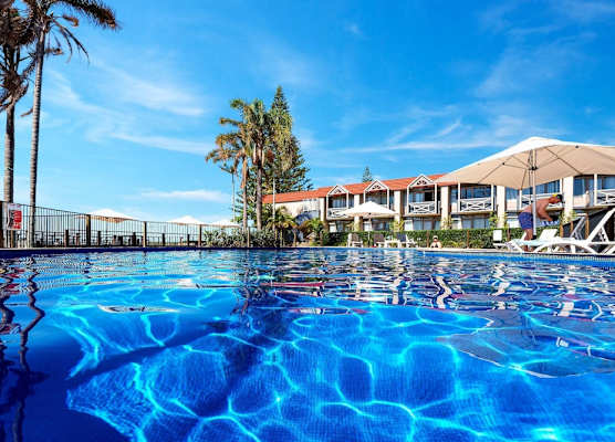 Comfort Resort Waters Edge 1