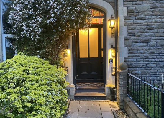 Number One Hundred Bed And Breakfast 1