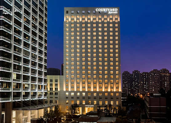 Courtyard by Marriott Tianjin Hongqiao 1