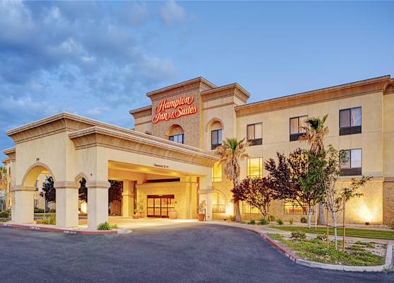 Hampton Inn & Suites Lancaster 1