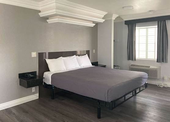 Motel 6 Glendale CA Pasadena Burbank Los Angeles 1