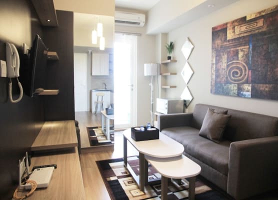 Deluxe and Comfortable The Springlake Summarecon Apartment 1