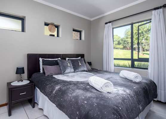 JoziStay @ Jackal Creek Apartments 1