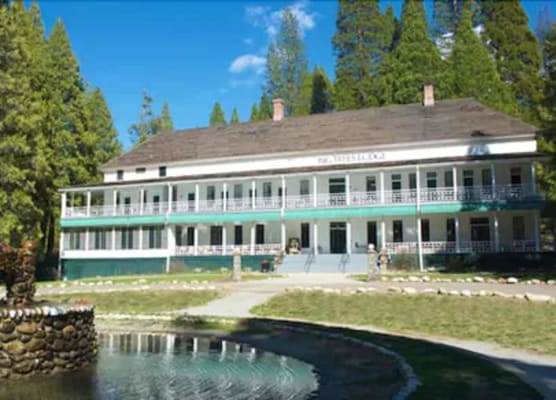 Wawona Hotel 1