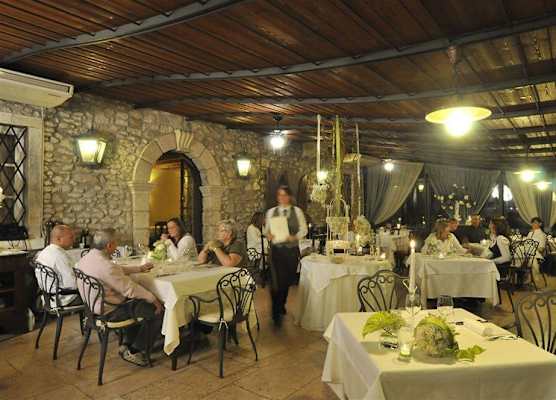 Corte Impero Hotel & Restaurant 1