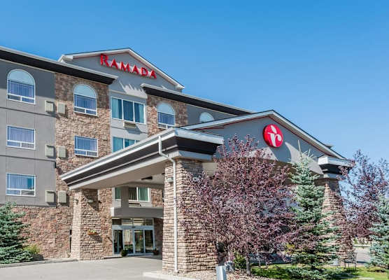 Canalta Hotel High River 1