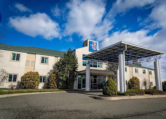 Motel 6 Pottstown, PA 1