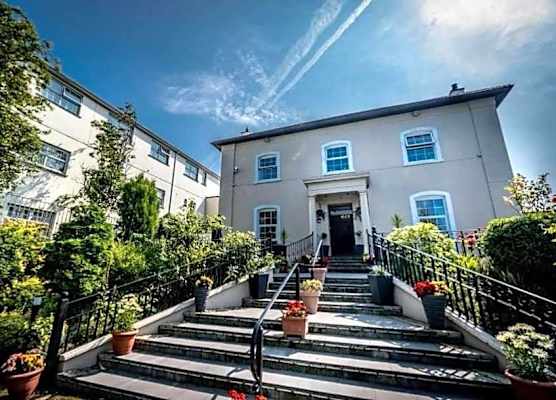 Drummond Hotel 1